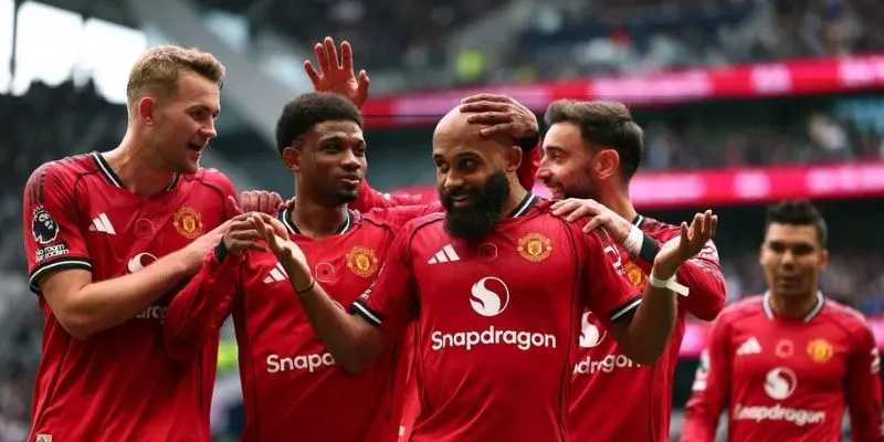 Manchester United vẫn đang tìm kiếm sự ổn định cùng tân HLV